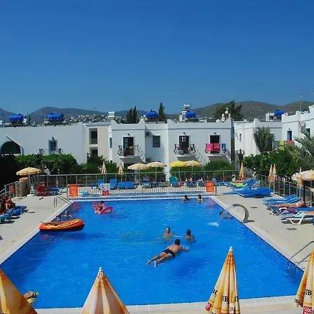 Dilek Apart Hotel 2*